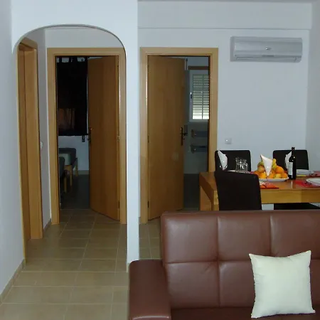 1 Bedroom 5 Min From Falesia And Close To Center J * Албуфейра